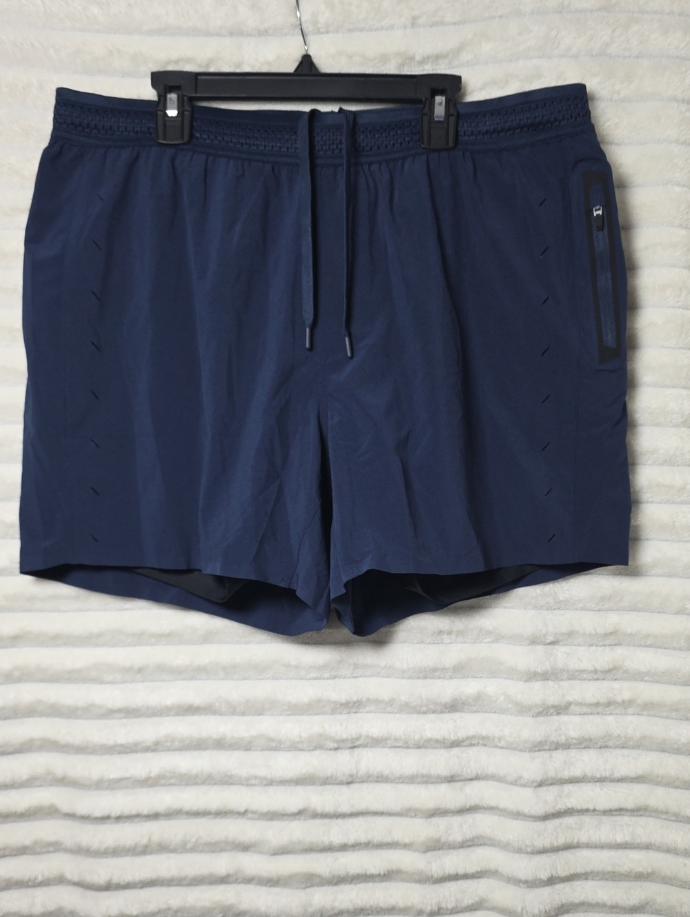 0351 Ten Thousand 5" Session Shorts;‎ XL